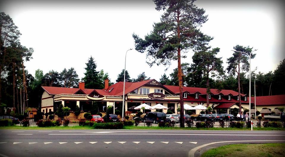 Imperium - Hotel Restauracja Firlej Buitenkant foto
